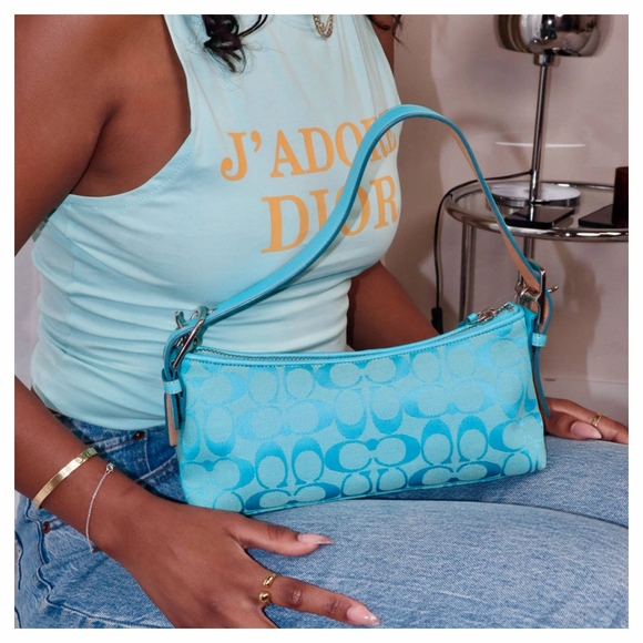 Vintage Coach 6371 Azure Blue Signature Jacquard Hamptons Demi Baguette - Picture 2 of 15